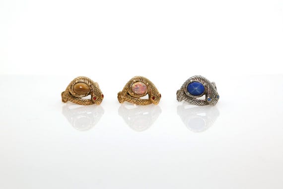 Vintage Stone Snake Ring NOS Blue Silver Etched Metal Costume Ring Rhinestone Eyes