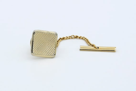 Vintage 1963 Sarah Coventry TIMES SQUARE Men's Tie Tac Gold Tone Textured Formal Wear Accessory Rare