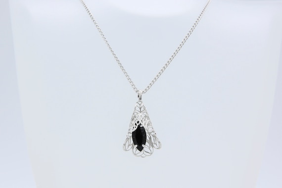 Vintage Sarah Coventry Canada 1973 MIDNIGHT LACE Necklace Silver Tone Chain Jet Black Stone Pendant Drop Rare!