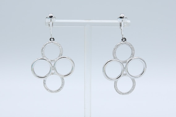 Vintage 1971 Sarah Coventry FANCY FREE Earrings Silver Tone Large Circle Clip On Rare!