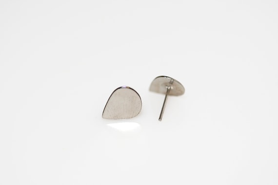 Vintage Nemo Teardrop Stud Earrings NOS Silver Retro Minimalist Studs 14k Gold Posts