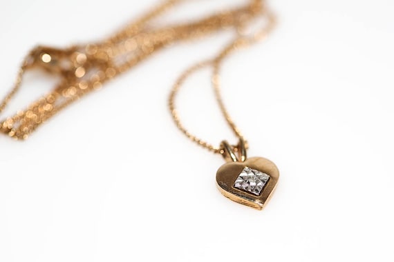 Vintage Amway Diamond Chip Gold Heart Necklace NOS Valentine Pendant Gift