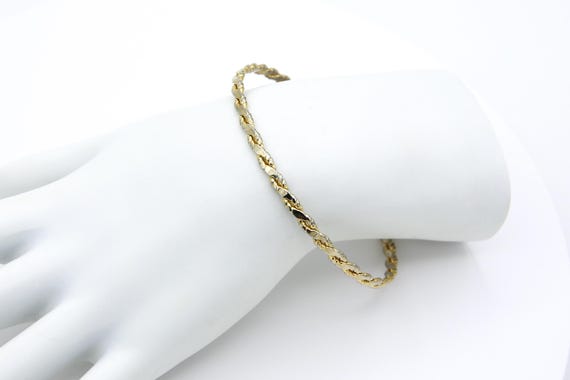 Vintage 1977 Sarah Coventry BANGLE TWIST Bangle Bracelet Gold Tone RARE #9610