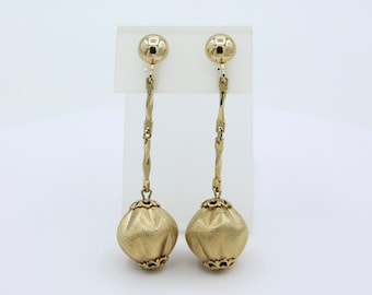 Vintage 1966 Sarah Coventry CAFE SOCIETY Earrings Gold Tone Dangle Drop Clip On Rare!