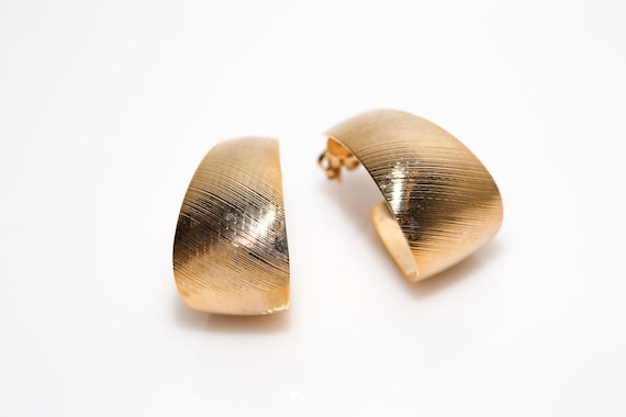 Vintage Etched Gold Tone Thick Drop Earrings Pierced Ears NOS