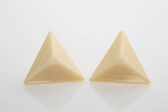 Vintage Beige Cream Colored Lucite Pyramid Earrings Retro Plastic Studs Statement Earrings NOS