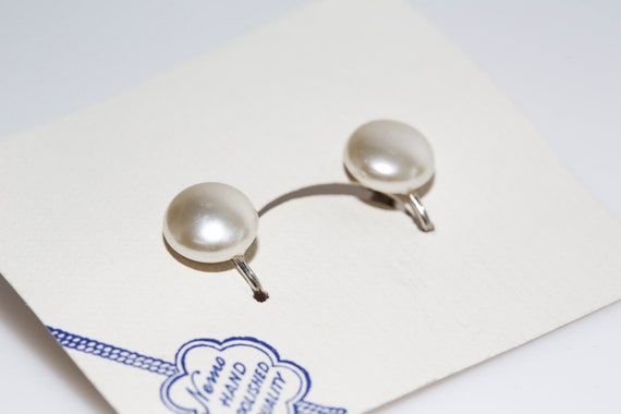 Vintage NEMO Lustre Pearl Earrings - NOS Carded Imitation Pearl Clip On Screw Back Earrings