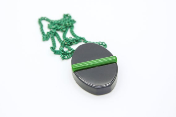 Geometric Bakelite Necklace NOS Vintage Plastic G… - image 2