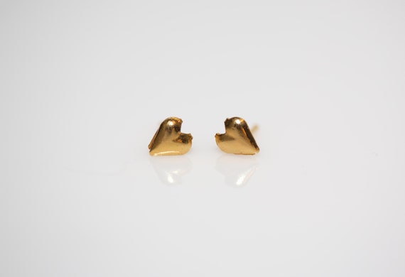 Small Hollow Heart Stud Earrings Gold Tone Tiny Delicate Metal Vintage NOS