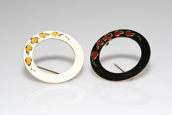 Vintage Circle Pins - NOS Metal Painted Floral Brooch Black White Red Pink Gold Yellow
