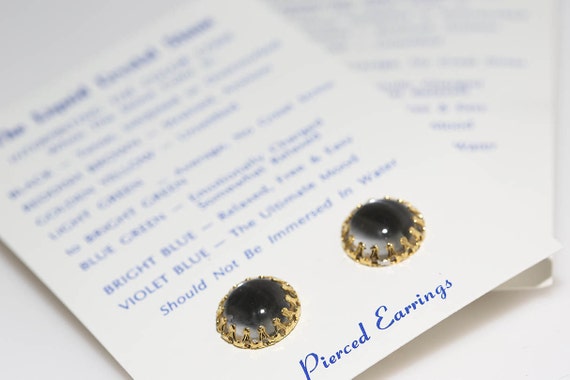 Vintage Liquid Crystal MOOD Earrings NOS Carded Mood Studs Gold Tone Pierced