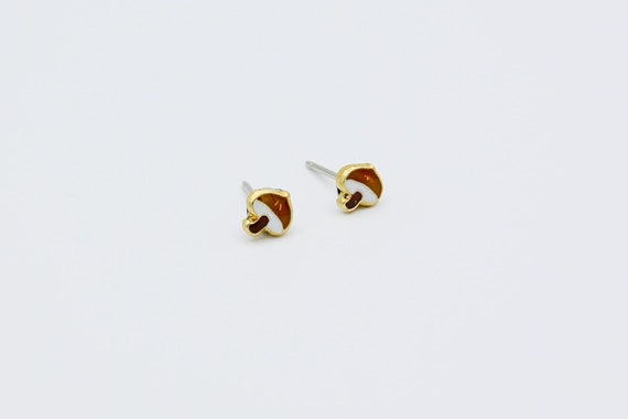 Vintage TEENY TINY MUSHROOM Enameled Metal Stud Earrings Brown White Miniature Minimalist