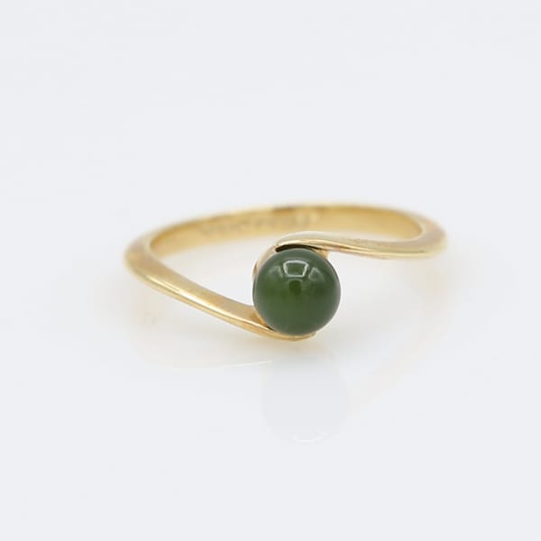 Vintage Sarah Coventry 1978 Jade Ring RARE Hostess Bonus Goldentone Costume Jewelry Signed Size 9