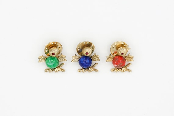 1967 Sarah Coventry "Tic Tac Toe" Bird Tac Pins Brooch Set of 3 Red Blue Green Gold Tone RARE Vintage 60s