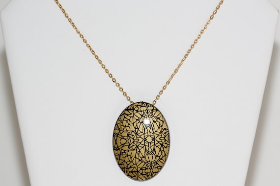 Vintage Black & Gold Necklace Large Lightweight Pendant NOS
