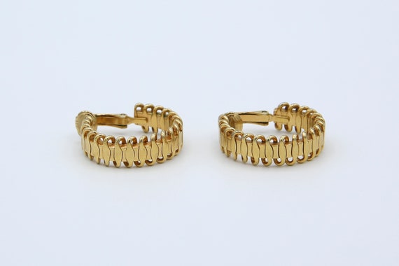 Vintage 1978 Sarah Coventry OVERCAST Gold Tone Clip Hoop Earrings Rare