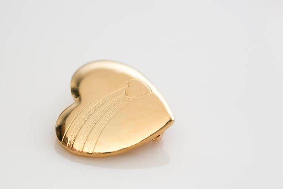 Vintage Gold Tone Rainbow Heart Pin NOS
