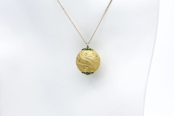 Vintage Sarah Coventry 1966 PEARL MAGIC Necklace Gold Tone Chain Faux Pearl Pendant Charm Rare Gift