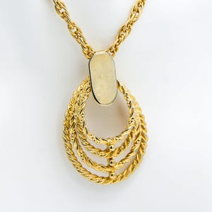 Vintage Sarah Coventry 1976 DUCHESS Necklace Gold Tone Chain Large Statement Teardrop Pendant Rare Gift