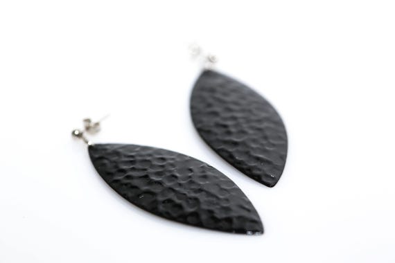 Vintage Black Marquise Leaf Earrings Metal Dangle Drop Textured Surface NOS