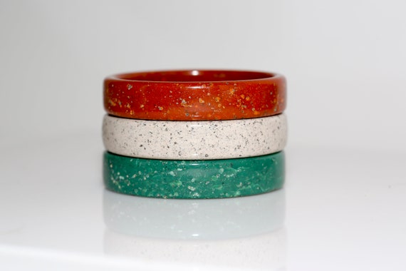 Vintage Flecked Bangles NOS Speckled Plastic Flat Bangle Bracelets in Red Green Beige
