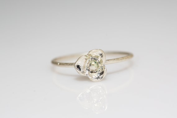 Vintage Delicate Flower Ring - NOS Silver Tone Dainty Ring Size 6.5