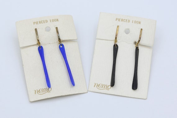 Vintage Nemo Blue or Black Stick Clip Earrings – NOS Carded Plastic Dangle Drop Screw Earrings
