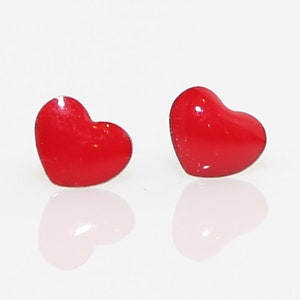 Vintage Tiny Red Heart Stud Earrings NOS Studs Valentine&#39;s Day Gift Enameled Metal