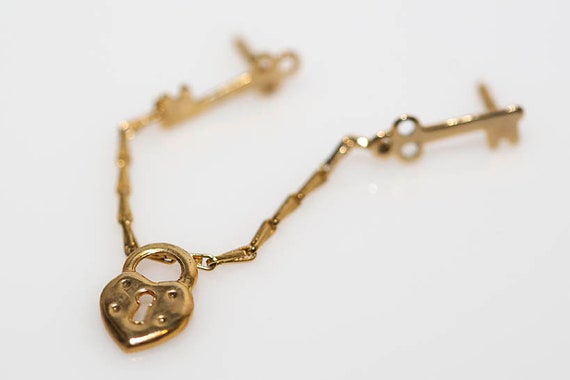 Vintage Chatelaine Heart and Key Pin - NOS Gold Tone Chain Sweater Pin Brooch