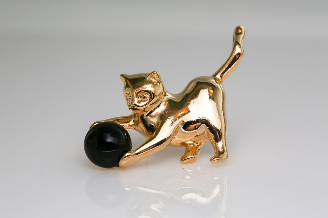 Vintage Playing Kitten Pin Gold Tone Shiny Cat Brooch Kitty Black Ball ...