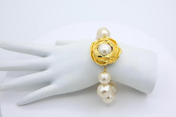 Vintage GIVENCHY Faux Pearl Gold Tone Rose Flower Bracelet RARE