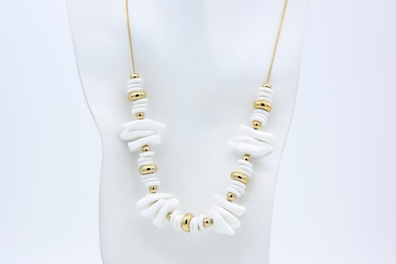 Vintage 1983 Sarah Coventry GLACIER Long Gold Tone Chain Necklace White Beads Rare!