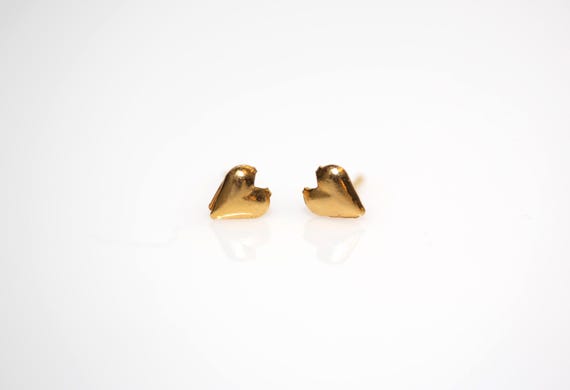 Small Hollow Heart Stud Earrings Gold Tone Tiny Delicate Metal Vintage NOS