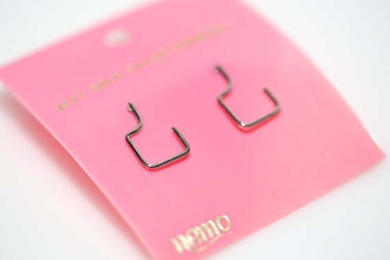 Vintage Nemo Question Mark Studs NOS Silver Tone Pierced Carded