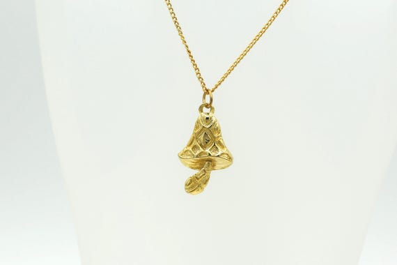 Vintage Gold Tone Mushroom Pendant Necklace: Psychedelic Retro Hippie Fungi NOS