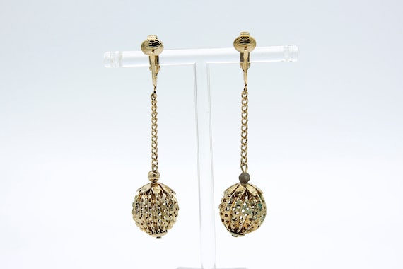 Vintage 1968 Sarah Coventry SAUCY SWINGERS Earrin… - image 1