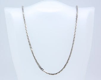 Vintage 1981 Sarah Coventry BOSTONIAN LINK Necklace Silver Tone Chain Rare!