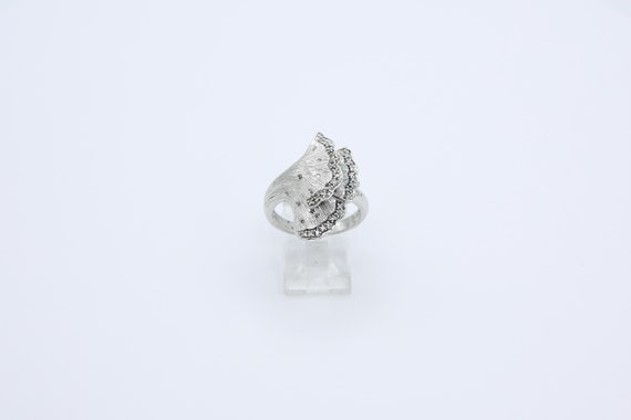 Vintage Ross Simons 925 Sterling Silver Ring With Diamond Edge Fan Design. Size 7.