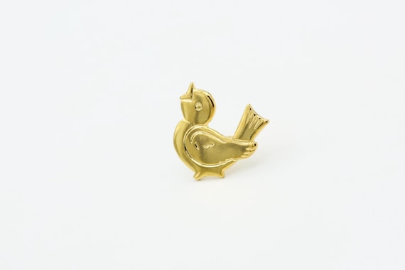 Vintage Mod Bird Pin in Gold Tone Minimal Mid-Century NOS Brooch Tac Pin