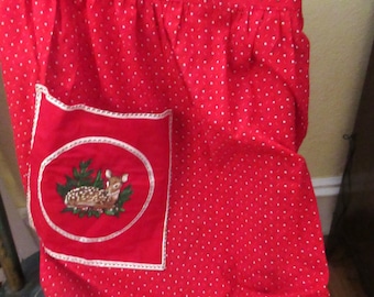 Vintage Red Christmas Half Apron: Floral Print with Deer Pocket