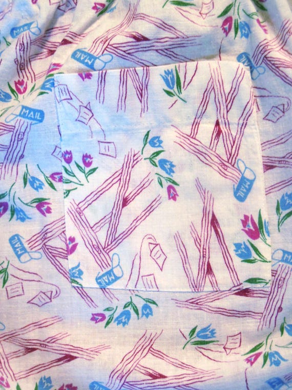 Vintage Feedsack Half Apron:  Country Fence & Mai… - image 3