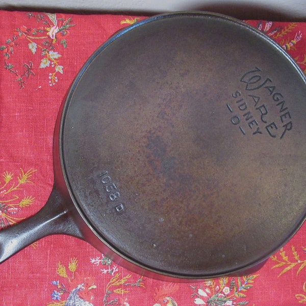 1920's Wagner Ware Sidney-O-#8 Cast Iron Skillet with Heat Ring Stylized Logo, 1058 D Restored & Seasoned