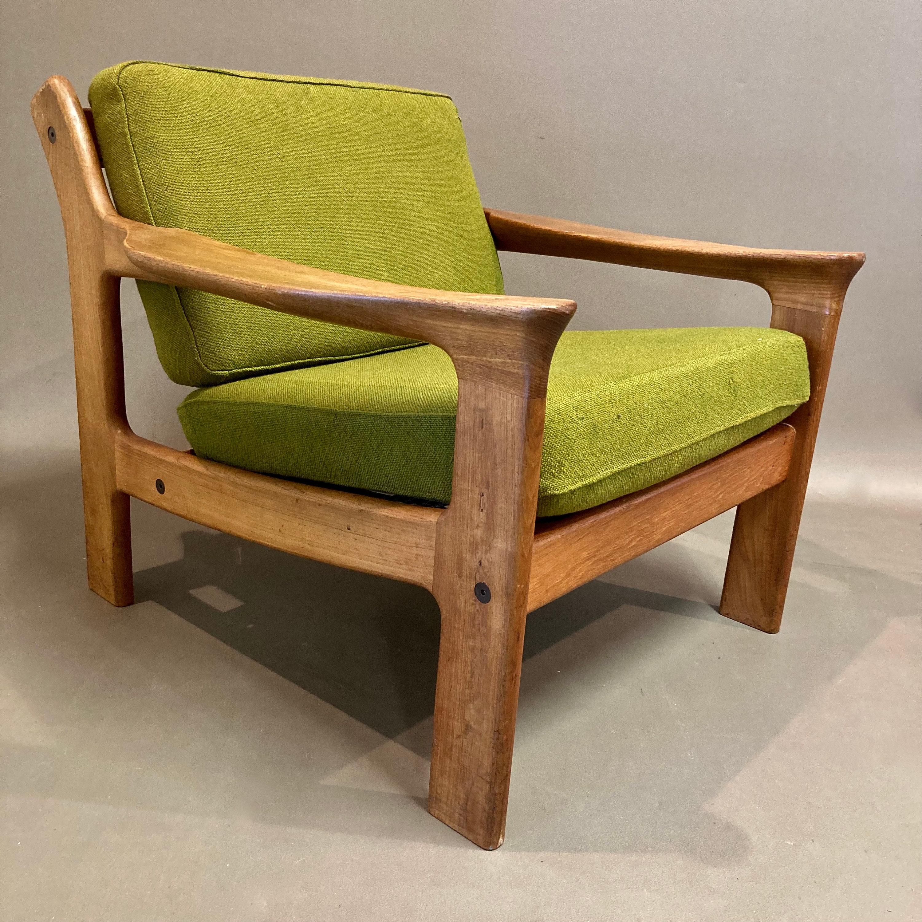 Fauteuil Teck Design Scandinave 1950.