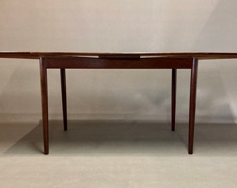 Table haute en palissandre "Design Scandinave" 1950.