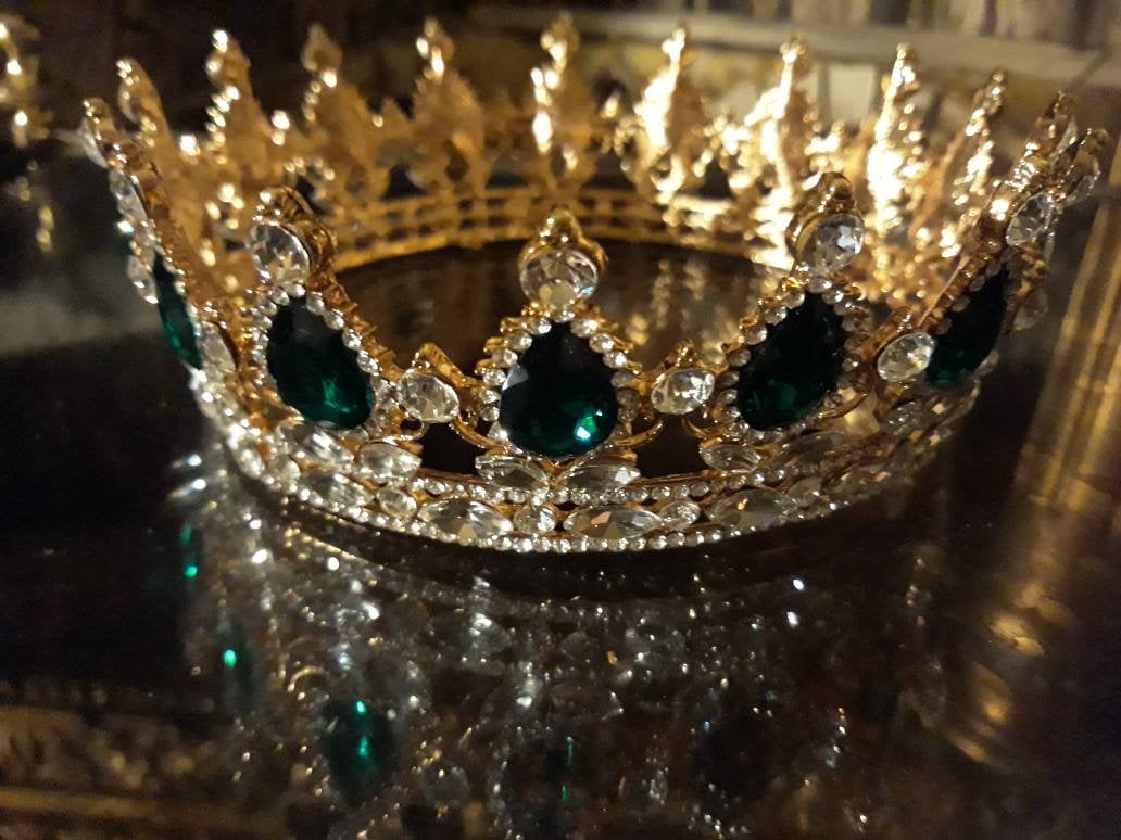 Royal Full Crown Emerald, Full Crown Gold 18 K Free Shipping Bridal