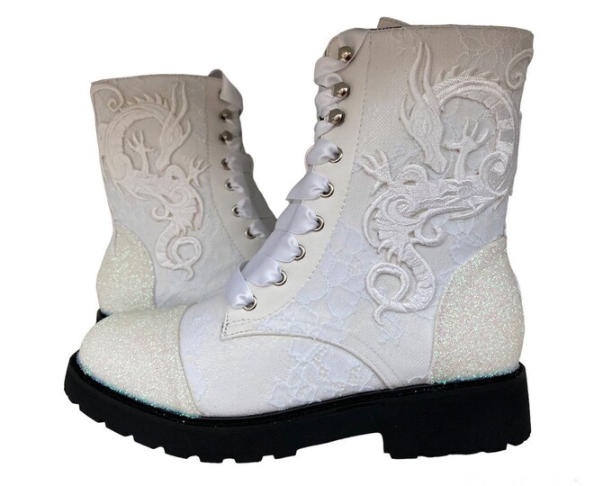 1460 leather dragon embroidered lace up boots