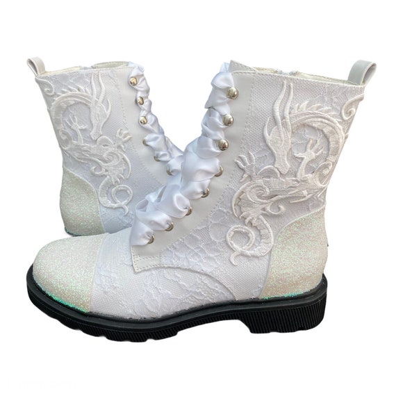 white tie up boots
