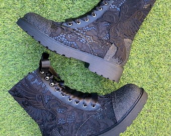 Nevermore raven boots, Raven lace boots, Black lace boots, Black bridal boots, Nevermore ankle boot, Altenative wedding, Custom combat boots