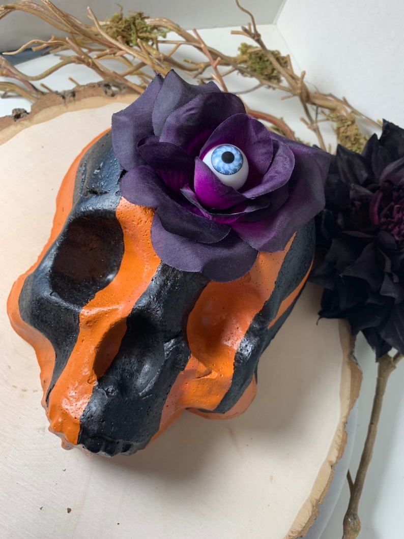 Cement Skull planter