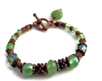 Apple Green Copper Wrap Bracelet, Murano and Czech Glass Dainty Bracelet, Art Deco Bohemian Romantic Jewelry, Heart Charm Toggle Bracelet
